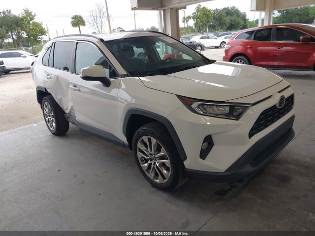2020 Toyota Rav4 Xle Premium მანქანა იყიდება აუქციონზე, vin: 2T3C1RFV2LW094514, აუქციონის ნომერი: 46291996