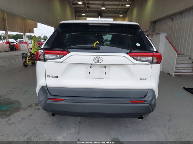 Продаж на аукціоні авто 2020 Toyota Rav4 Xle Premium, vin: 2T3C1RFV2LW094514, номер лоту: 46291996