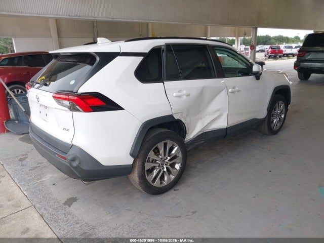 Продаж на аукціоні авто 2020 Toyota Rav4 Xle Premium, vin: 2T3C1RFV2LW094514, номер лоту: 46291996