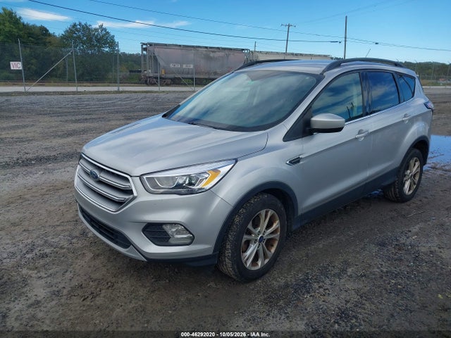 Продажа на аукционе авто 2017 Ford Escape Se, vin: 1FMCU0GD0HUE64089, номер лота: 46292020