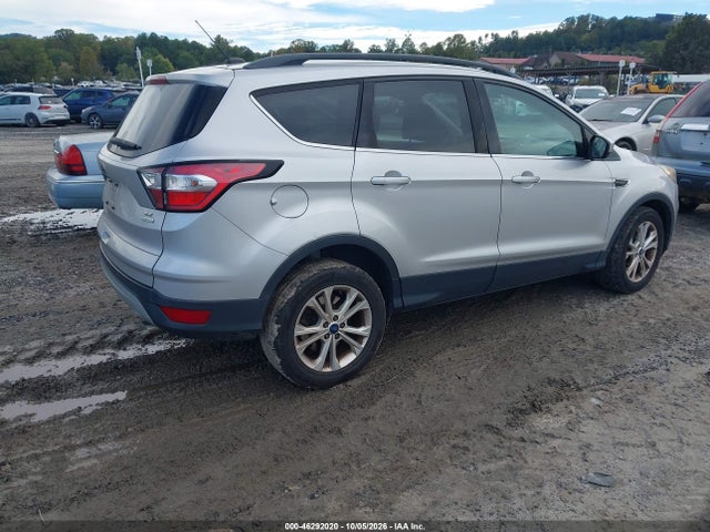 Продажа на аукционе авто 2017 Ford Escape Se, vin: 1FMCU0GD0HUE64089, номер лота: 46292020