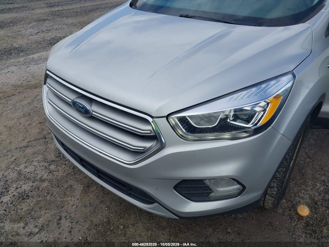 Продажа на аукционе авто 2017 Ford Escape Se, vin: 1FMCU0GD0HUE64089, номер лота: 46292020