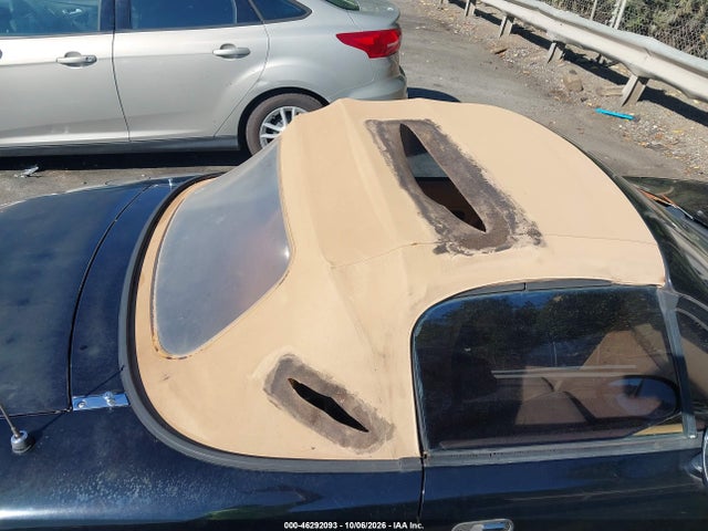 1993 Mazda Mx-5 Miata მანქანა იყიდება აუქციონზე, vin: JM1NA3515P1418774, აუქციონის ნომერი: 46292093