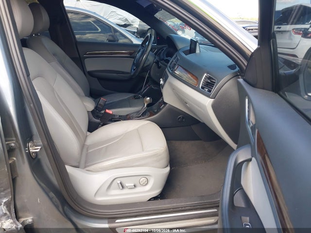 2016 Audi Q3 2.0t Premium Plus მანქანა იყიდება აუქციონზე, vin: WA1GFCFS8GR019449, აუქციონის ნომერი: 46292104
