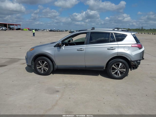 46292221 :رقم المزاد ، JTMWFREV4JJ158306 vin ، 2018 Toyota Rav4 Xle مزاد بيع
