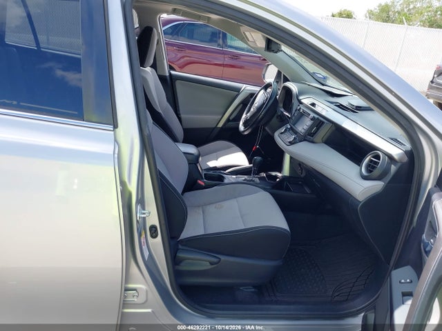 46292221 :رقم المزاد ، JTMWFREV4JJ158306 vin ، 2018 Toyota Rav4 Xle مزاد بيع