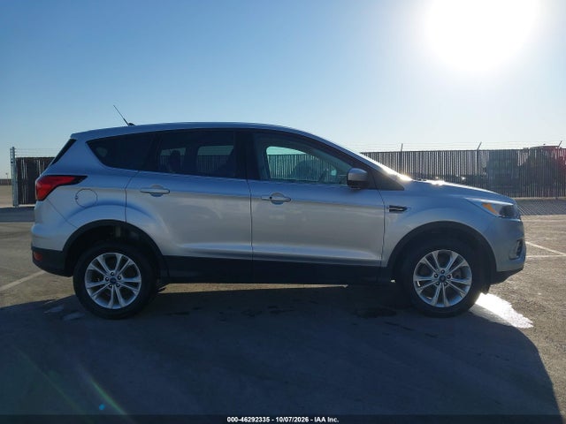 Продажа на аукционе авто 2019 Ford Escape Se, vin: 1FMCU9GD5KUA65819, номер лота: 46292335