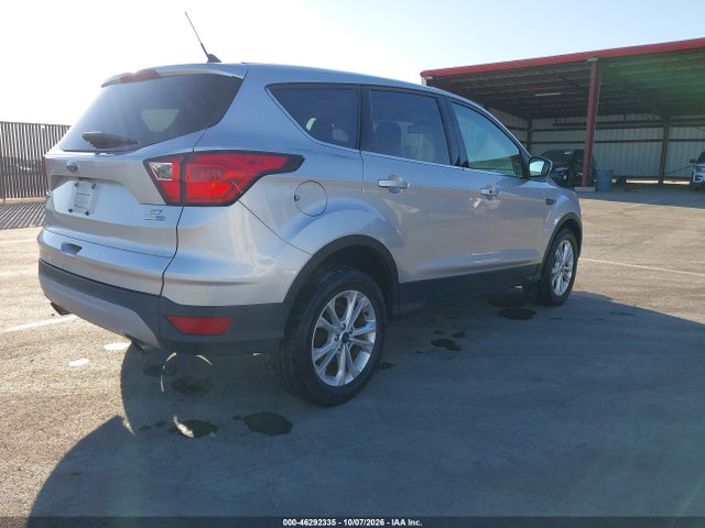 Продажа на аукционе авто 2019 Ford Escape Se, vin: 1FMCU9GD5KUA65819, номер лота: 46292335