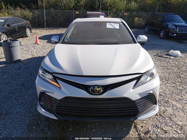 2021 Toyota Camry Xle მანქანა იყიდება აუქციონზე, vin: 4T1F11AK5MU475330, აუქციონის ნომერი: 46292364