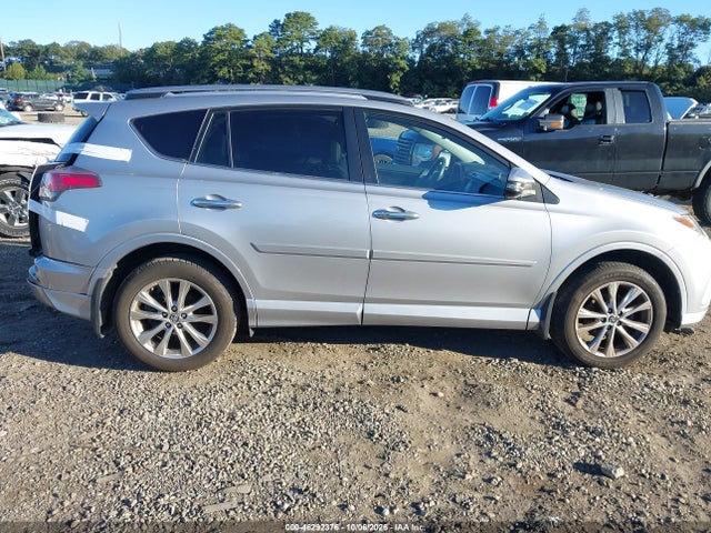 46292376 :رقم المزاد ، 2T3DFREV0HW565901 vin ، 2017 Toyota Rav4 Platinum مزاد بيع