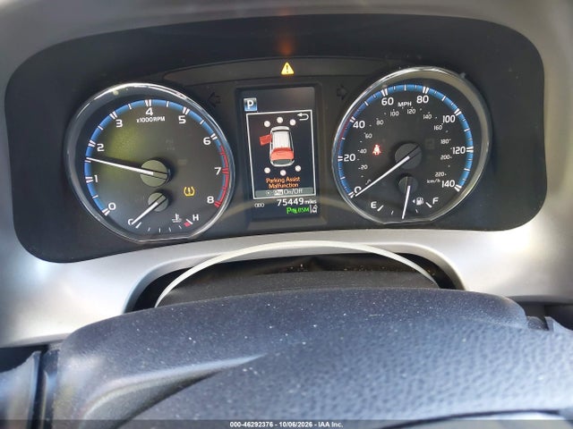 46292376 :رقم المزاد ، 2T3DFREV0HW565901 vin ، 2017 Toyota Rav4 Platinum مزاد بيع