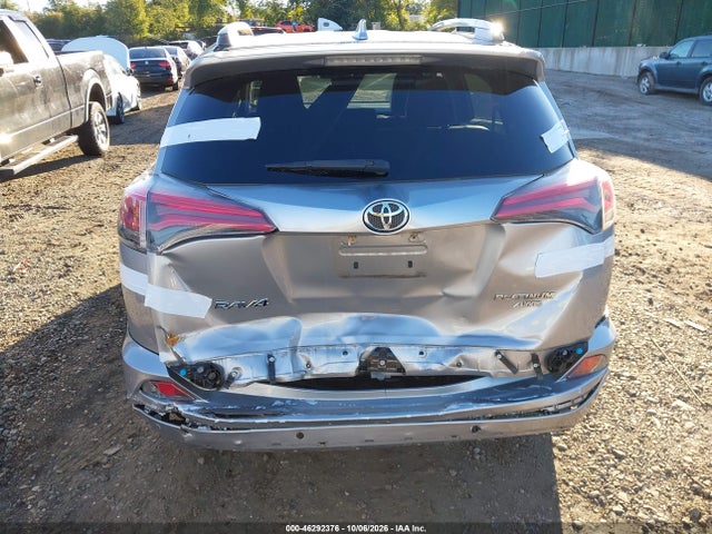 46292376 :رقم المزاد ، 2T3DFREV0HW565901 vin ، 2017 Toyota Rav4 Platinum مزاد بيع