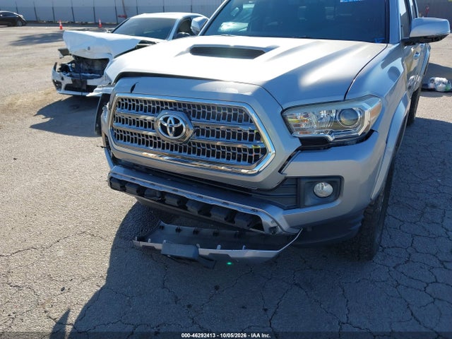 3TMCZ5AN1HM047542 Toyota Tacoma Trd Sport
