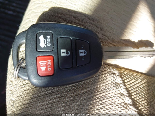 Продажа на аукционе авто 2018 Toyota Corolla Le, vin: 2T1BURHE2JC025345, номер лота: 46292583