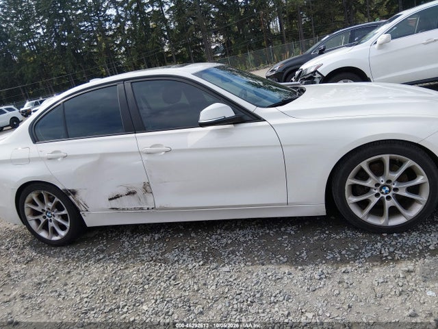 BMW 320i 2014 WBA3B1C56EF078594 Image 13