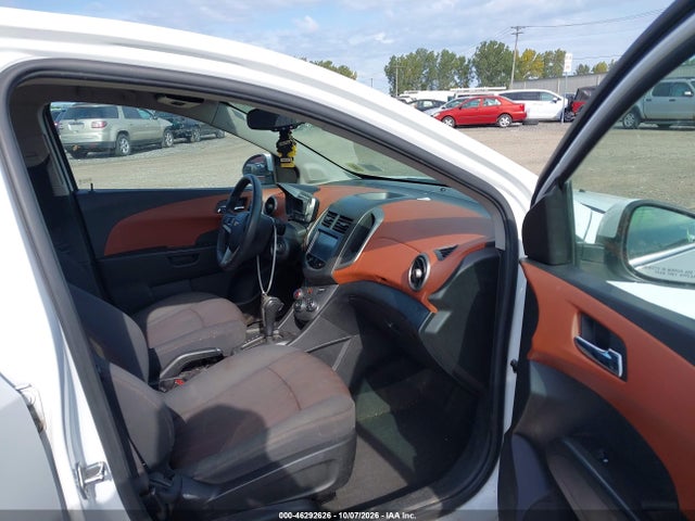 Aukcja sprzedaży 2016 Chevrolet Sonic Lt Auto, vin: 1G1JC5SB8G4165233, numer aukcji: 46292626