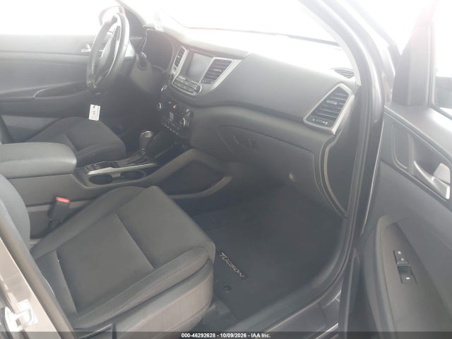 Aukcja sprzedaży 2018 Hyundai Tucson Value, vin: KM8J33A25JU759309, numer aukcji: 46292628