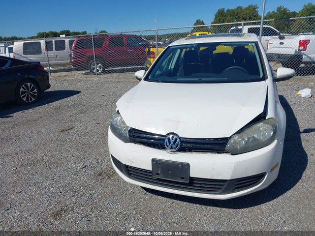 2010 Volkswagen Golf 4-door მანქანა იყიდება აუქციონზე, vin: WVWDA7AJ2AW203498, აუქციონის ნომერი: 46292648