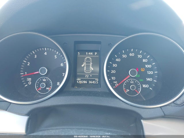 2010 Volkswagen Golf 4-door მანქანა იყიდება აუქციონზე, vin: WVWDA7AJ2AW203498, აუქციონის ნომერი: 46292648