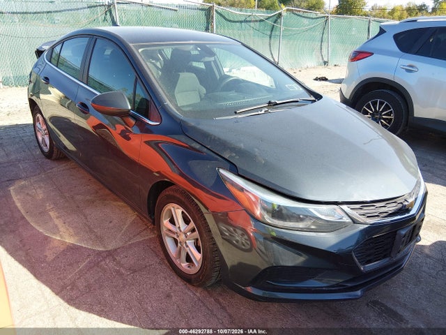 46292788 :رقم المزاد ، 1G1BE5SM9J7114264 vin ، 2018 Chevrolet Cruze Lt Auto مزاد بيع