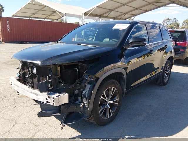 Toyota Highlander Le 2017 5TDZZRFH3HS203276 Image 2
