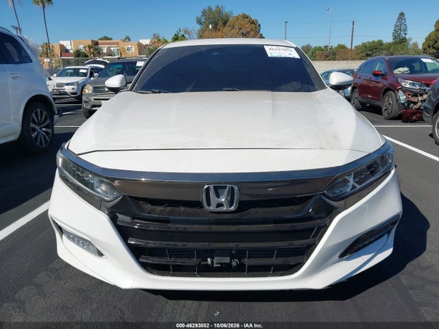 1HGCV1F30JA255489 Honda Accord Sport