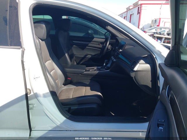 1HGCV1F30JA255489 Honda Accord Sport