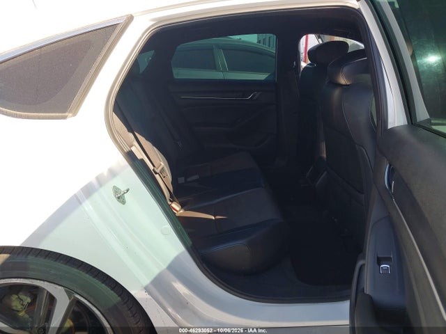 1HGCV1F30JA255489 Honda Accord Sport