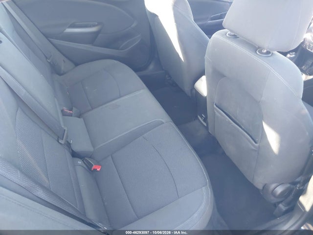1G1BE5SM1J7107325 Chevrolet Cruze Lt Auto