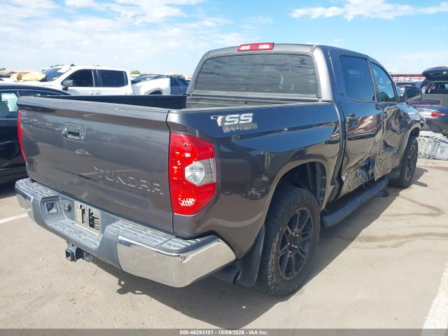 46293101 :رقم المزاد ، 5TFEY5F12JX231499 vin ، 2018 Toyota Tundra Sr5 5.7l V8 مزاد بيع