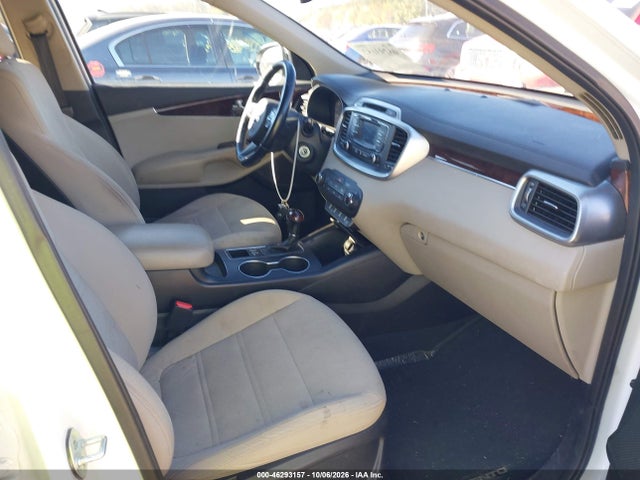 46293157 :رقم المزاد ، 5XYPGDA31GG084229 vin ، 2016 Kia Sorento 2.4l Lx مزاد بيع