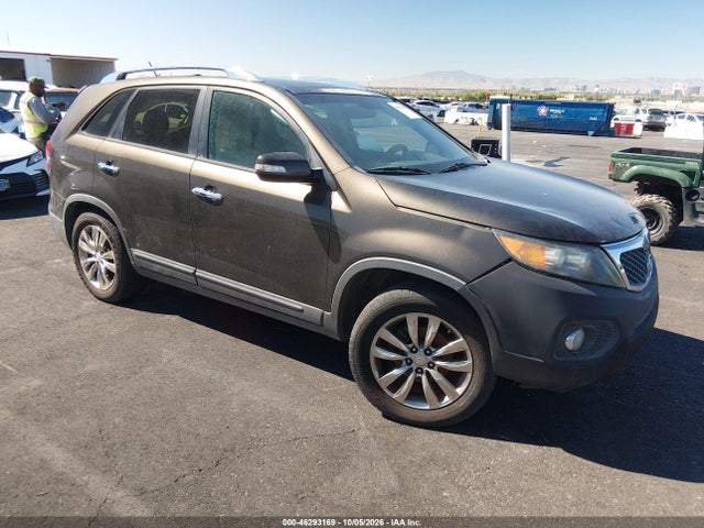 Auction sale of the 2011 Kia Sorento Ex V6, vin: 5XYKU4A25BG175118, lot number: 46293169