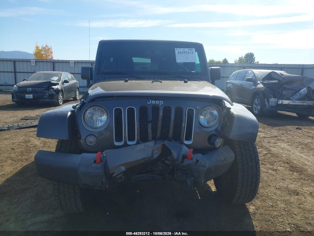 1C4BJWEG9GL198424 Jeep Wrangler Unlimited Sahara