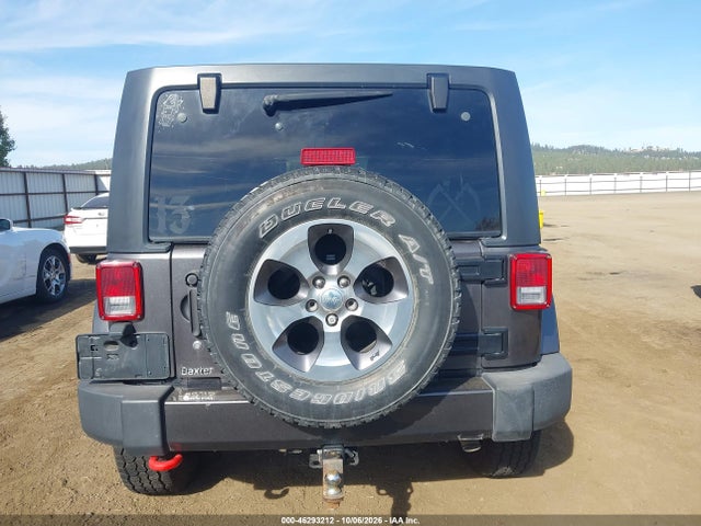 1C4BJWEG9GL198424 Jeep Wrangler Unlimited Sahara