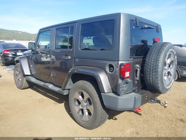 1C4BJWEG9GL198424 Jeep Wrangler Unlimited Sahara