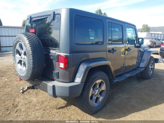 1C4BJWEG9GL198424 Jeep Wrangler Unlimited Sahara
