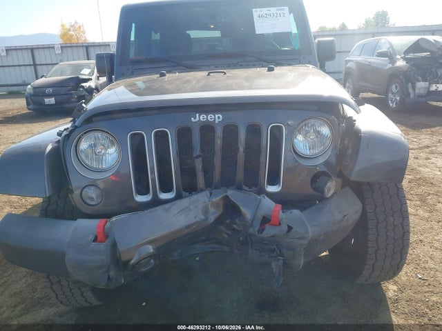 1C4BJWEG9GL198424 Jeep Wrangler Unlimited Sahara