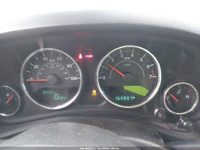 1C4BJWEG9GL198424 Jeep Wrangler Unlimited Sahara