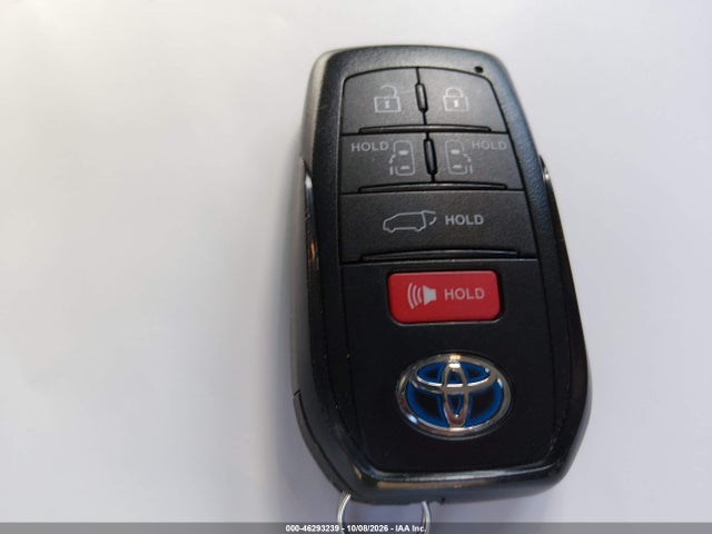 Продажа на аукционе авто 2024 Toyota Sienna Xle, vin: 5TDYSKFC5RS122549, номер лота: 46293239