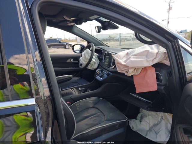 46293266 :رقم المزاد ، 2C4RC1GG3VR552693 vin ، 2027 Chrysler Pacifica مزاد بيع