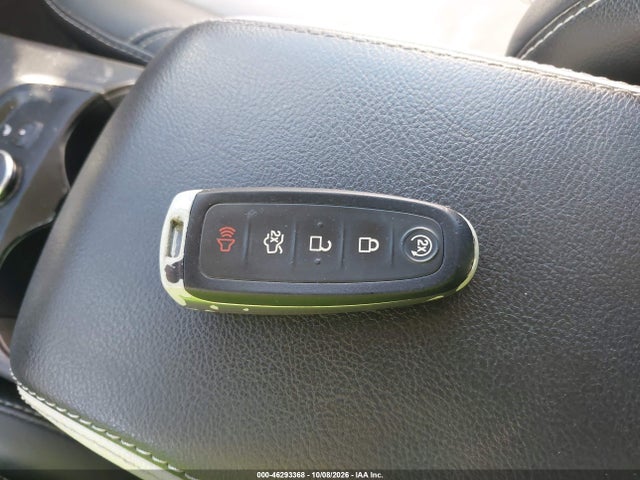 2013 Ford Focus Titanium მანქანა იყიდება აუქციონზე, vin: 1FADP3N24DL230398, აუქციონის ნომერი: 46293368