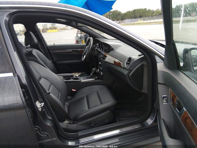46293433 :رقم المزاد ، WDDGF4HB6DG101234 vin ، 2013 Mercedes-benz C 250 Sport مزاد بيع