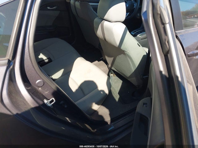 Продажа на аукционе авто 2017 Honda Civic Lx, vin: 19XFC2F52HE205161, номер лота: 46293435