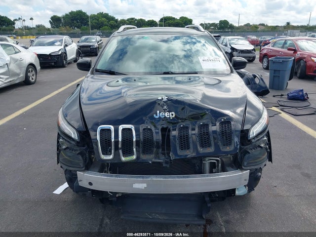 Продаж на аукціоні авто 2017 Jeep Cherokee Latitude 4x4, vin: 1C4PJMCS5HW575803, номер лоту: 46293571
