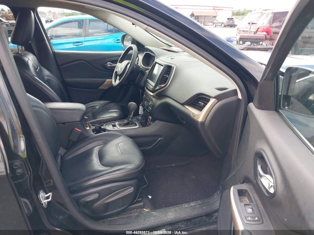 Продаж на аукціоні авто 2017 Jeep Cherokee Latitude 4x4, vin: 1C4PJMCS5HW575803, номер лоту: 46293571