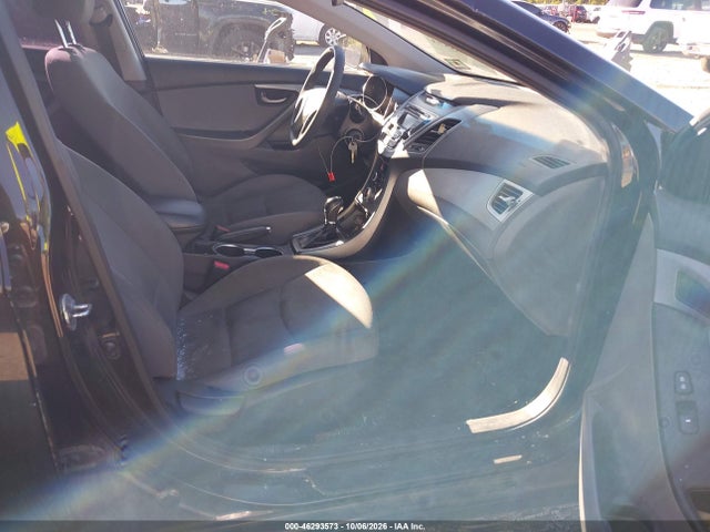 Продажа на аукционе авто 2016 Hyundai Elantra Se, vin: 5NPDH4AE8GH701197, номер лота: 46293573