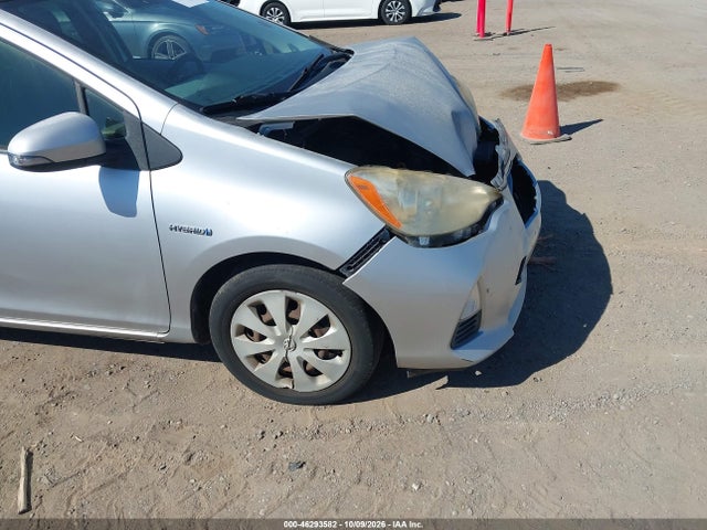 Продажа на аукционе авто 2012 Toyota Prius C Two, vin: JTDKDTB35C1520585, номер лота: 46293582