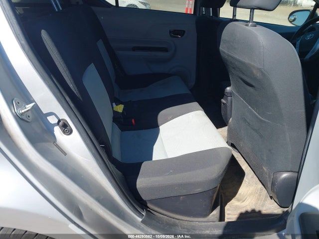 Продажа на аукционе авто 2012 Toyota Prius C Two, vin: JTDKDTB35C1520585, номер лота: 46293582