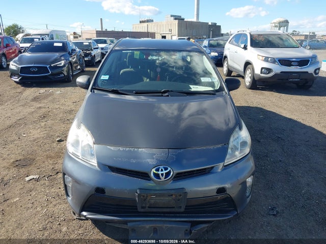 2015 Toyota Prius Two მანქანა იყიდება აუქციონზე, vin: JTDKN3DU9F0438808, აუქციონის ნომერი: 46293698
