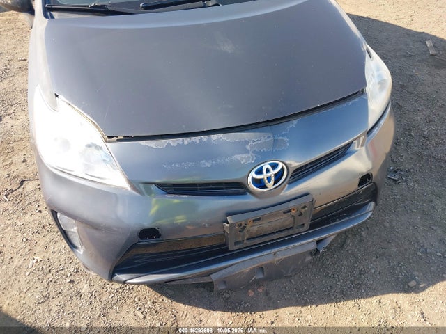 2015 Toyota Prius Two მანქანა იყიდება აუქციონზე, vin: JTDKN3DU9F0438808, აუქციონის ნომერი: 46293698